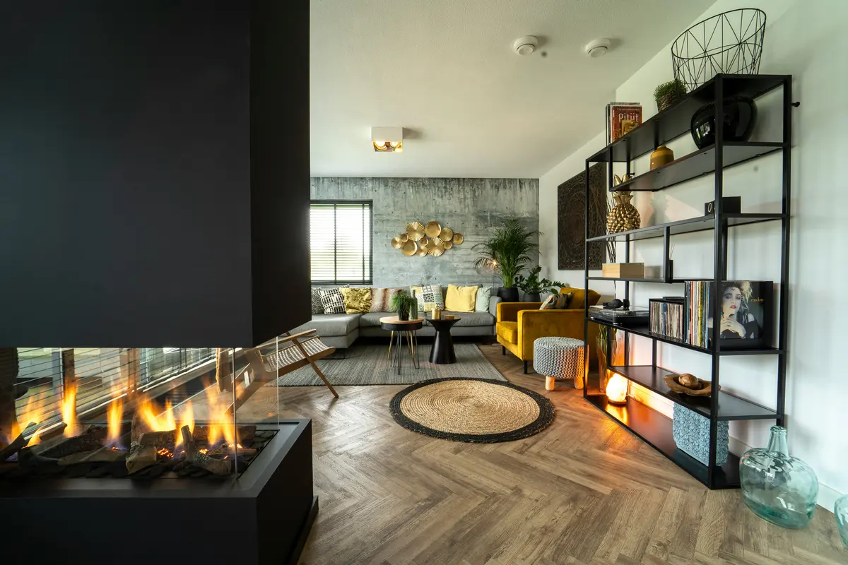 Modern gas fireplace installed in a Tampa living room